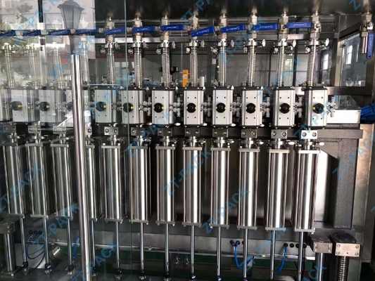 2 Liter Refined Oil Packing Machine 380v 6000BPH Bottling Filling Machine Equipment